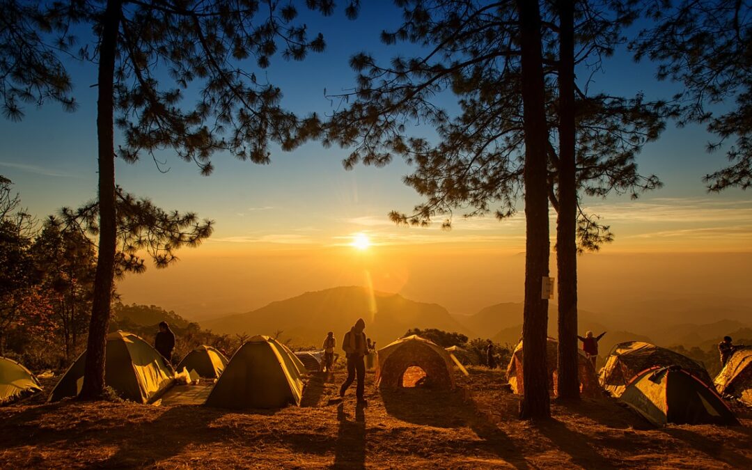 Vilde campingoplevelser i Asien: Oplev det uberørte naturlandskab